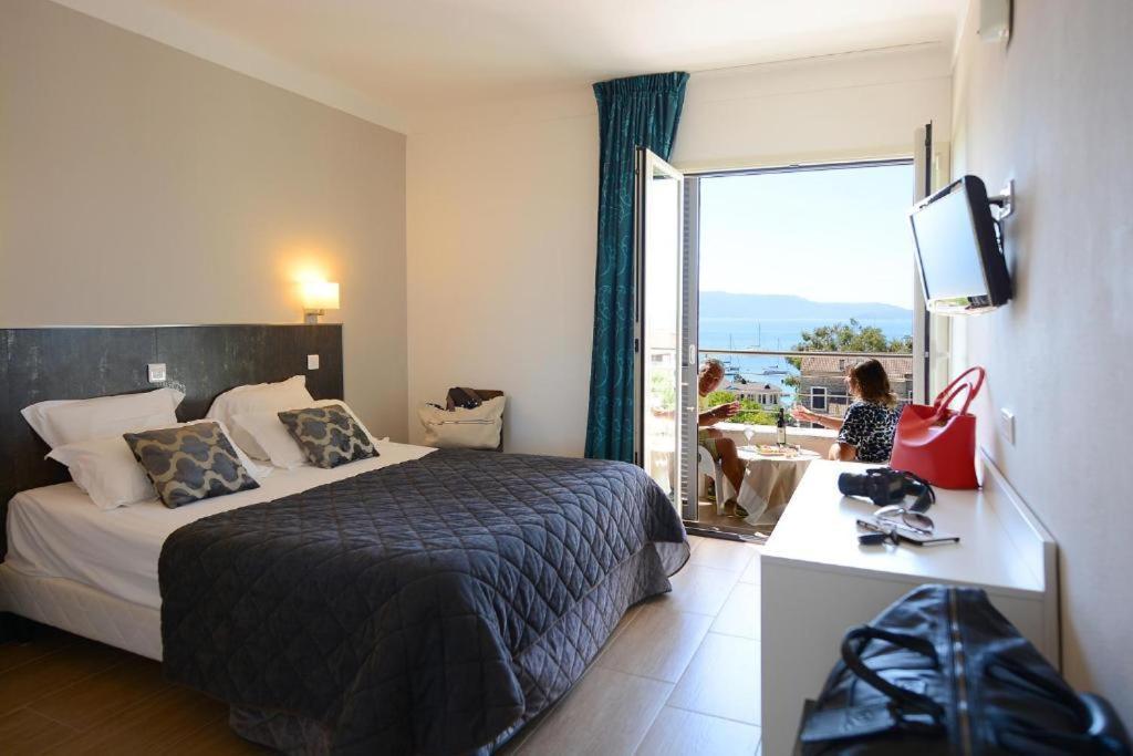 Hotel Les Eucalyptus Porto-Pollo Eksteriør billede