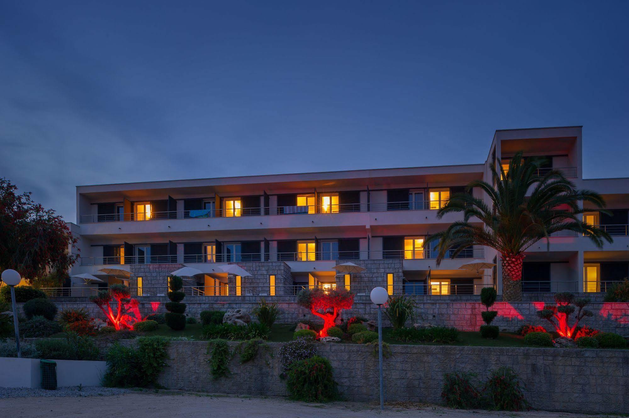 Hotel Les Eucalyptus Porto-Pollo Eksteriør billede