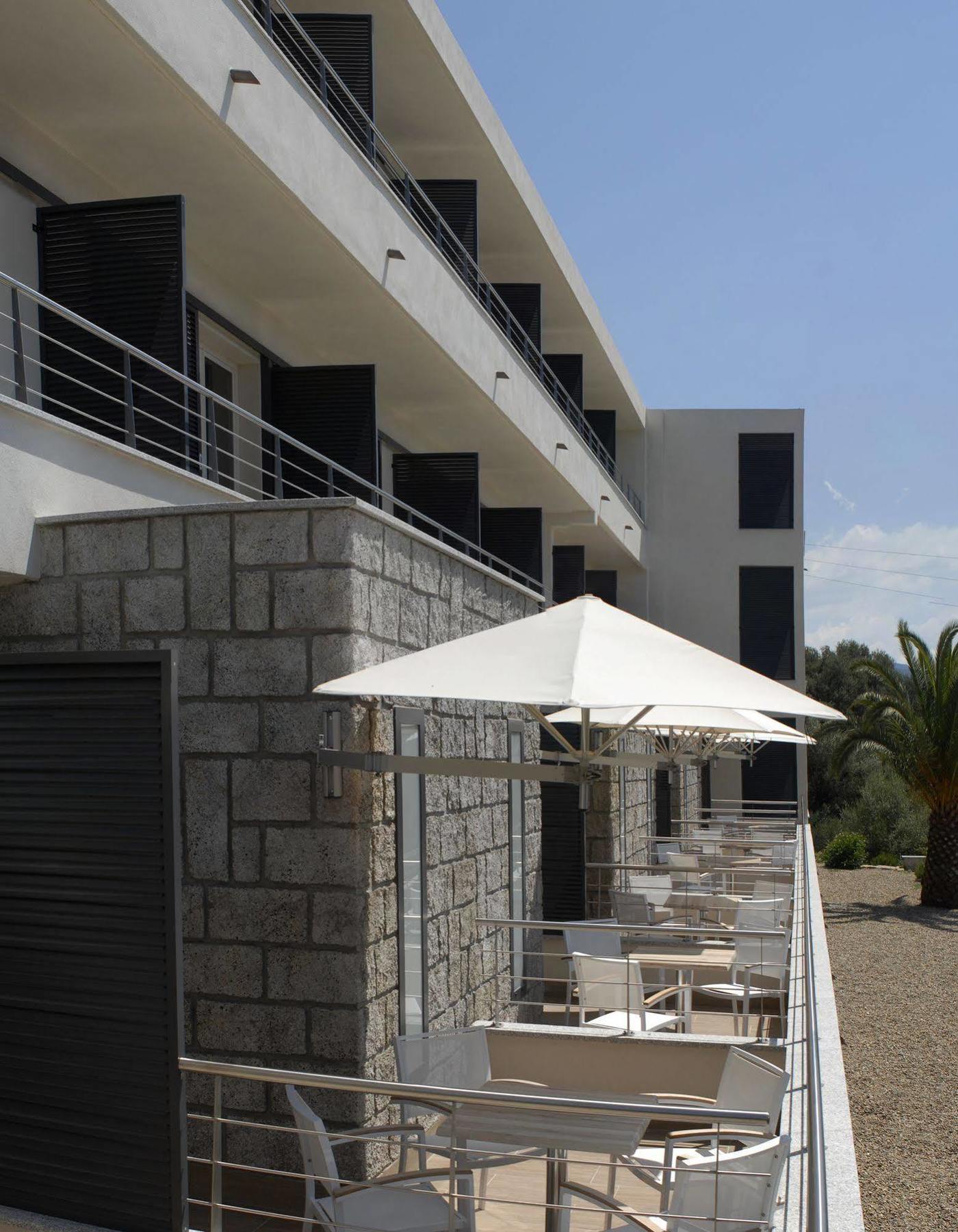 Hotel Les Eucalyptus Porto-Pollo Eksteriør billede